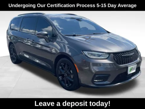 Unknown 2022 Chrysler Pacifica Limited for sale in Berlin, NJ