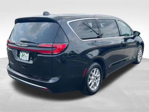 More photos of 2024 Chrysler Pacifica Touring at Bridge Auto Group, NJ