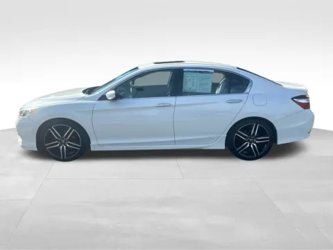 More photos of 2017 Honda Accord Sport at Bridge Auto Group, NJ