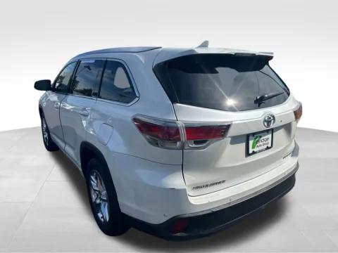 More photos of 2014 Toyota Highlander Limited at Bridge Auto Group, NJ