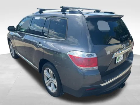 More photos of 2013 Toyota Highlander Limited at Bridge Auto Group, NJ