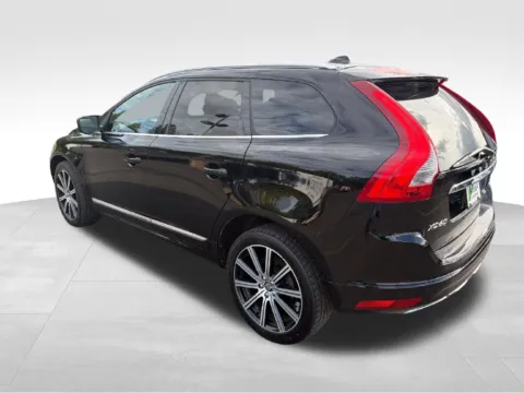 More photos of 2017 Volvo XC60 T6 Inscription at Bridge Auto Group, NJ