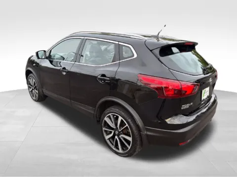 More photos of 2018 Nissan Rogue Sport SL at Bridge Auto Group, NJ