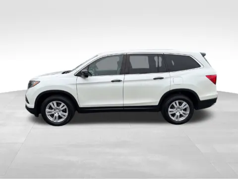 More photos of 2017 Honda Pilot LX at Bridge Auto Group, NJ