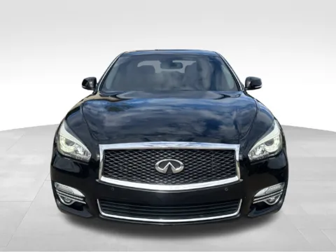 Photos of 2015 INFINITI Q70 3.7 for sale in Berlin, NJ at Bridge Auto Group