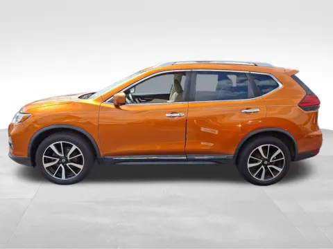 More photos of 2017 Nissan Rogue SL at Bridge Auto Group, NJ