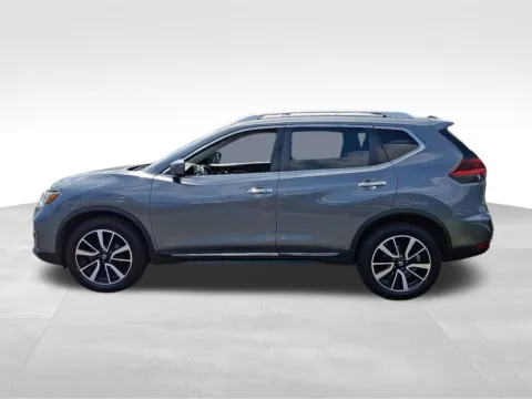 More photos of 2018 Nissan Rogue SL at Bridge Auto Group, NJ