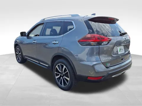 More photos of 2018 Nissan Rogue SL at Bridge Auto Group, NJ
