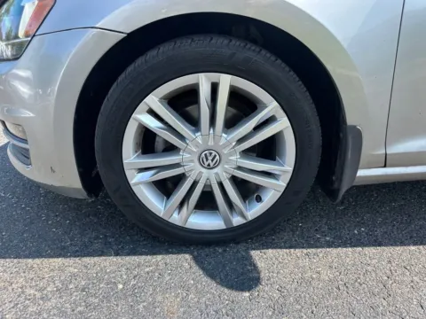 More photos of 2015 Volkswagen Golf TDI SE 4-Door at Bridge Auto Group, NJ