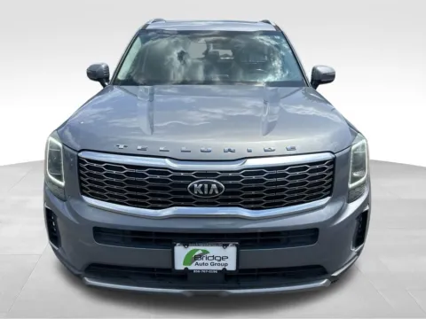 Photos of 2020 Kia Telluride EX for sale in Berlin, NJ at Bridge Auto Group
