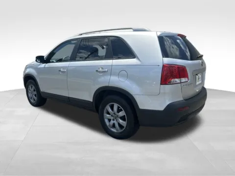 More photos of 2011 Kia Sorento LX at Bridge Auto Group, NJ