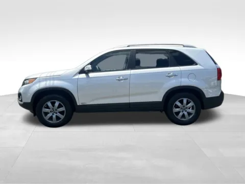 More photos of 2011 Kia Sorento LX at Bridge Auto Group, NJ