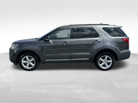 More photos of 2016 Ford Explorer XLT at Bridge Auto Group, NJ