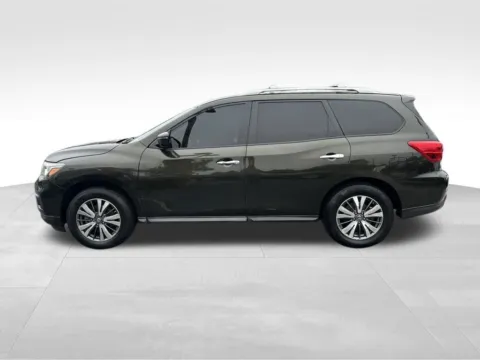 More photos of 2017 Nissan Pathfinder SV at Bridge Auto Group, NJ