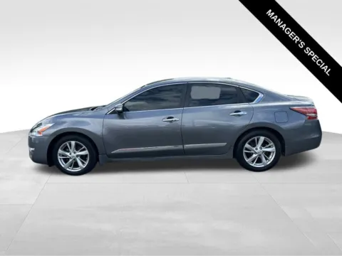 More photos of 2015 Nissan Altima 2.5 SL at Bridge Auto Group, NJ
