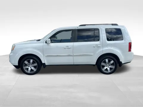 More photos of 2013 Honda Pilot Touring at Bridge Auto Group, NJ
