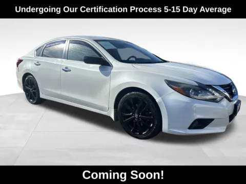 White 2017 Nissan Altima 2.5 SR for sale in Berlin, NJ