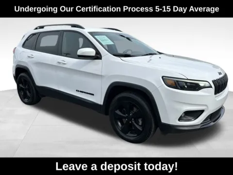 White 2020 Jeep Cherokee Altitude for sale in Berlin, NJ