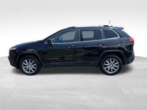 More photos of 2018 Jeep Cherokee Limited at Bridge Auto Group, NJ