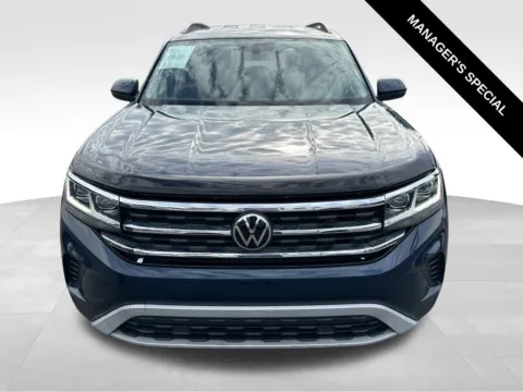 Photos of 2022 Volkswagen Atlas 2.0T SE for sale in Berlin, NJ at Bridge Auto Group