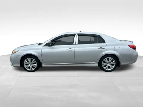 More photos of 2011 Toyota Avalon at Bridge Auto Group, NJ