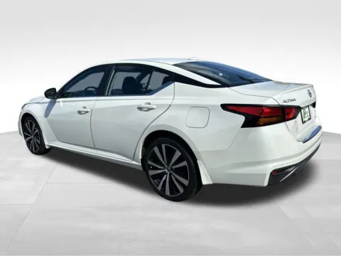 More photos of 2020 Nissan Altima 2.5 SR at Bridge Auto Group, NJ