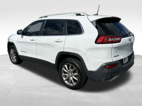 More photos of 2018 Jeep Cherokee Limited at Bridge Auto Group, NJ