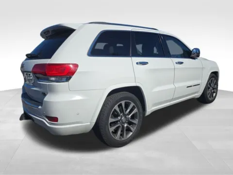 More photos of 2017 Jeep Grand Cherokee Overland at Bridge Auto Group, NJ