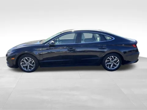 Photos of 2023 Hyundai Sonata SEL for sale in Berlin, NJ at Bridge Auto Group