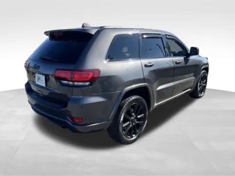 More photos of 2018 Jeep Grand Cherokee Altitude at Bridge Auto Group, NJ