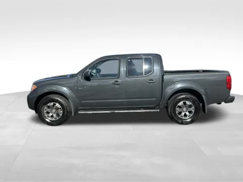 More photos of 2014 Nissan Frontier PRO-4X at Bridge Auto Group, NJ