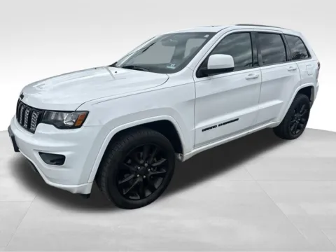 Another view of 2019 Jeep Grand Cherokee Altitude for sale in Berlin, NJ at Bridge Auto Group
