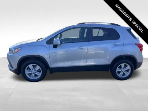 More photos of 2021 Chevrolet Trax LT at Bridge Auto Group, NJ