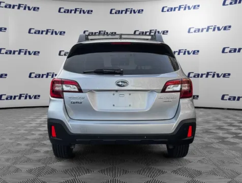 More photos of 2018 Subaru Outback 3.6R at CarFive Nashua, NH, NH