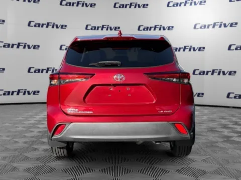 More photos of 2021 Toyota Highlander LE at CarFive Nashua, NH, NH