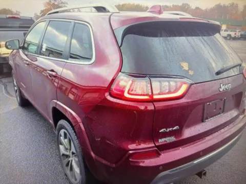 Another view of 2019 Jeep Cherokee Overland for sale in Nashua, NH at CarFive Nashua, NH