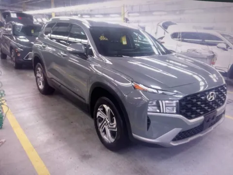 More photos of 2023 Hyundai Santa Fe SEL at CarFive Nashua, NH, NH