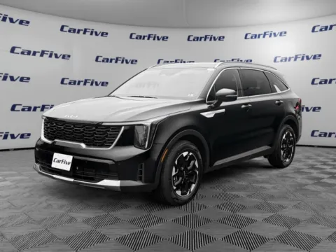 Black 2024 Kia Sorento S for sale in Nashua, NH
