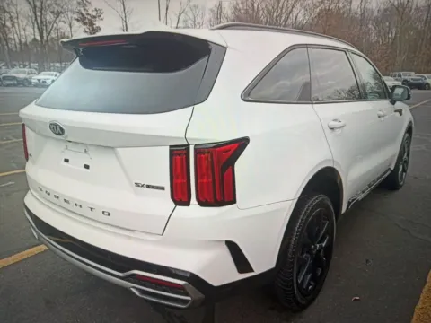 More photos of 2021 Kia Sorento SX at CarFive Nashua, NH, NH