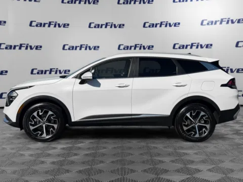 Photos of 2023 Kia Sportage Hybrid EX for sale in Nashua, NH at CarFive Nashua, NH