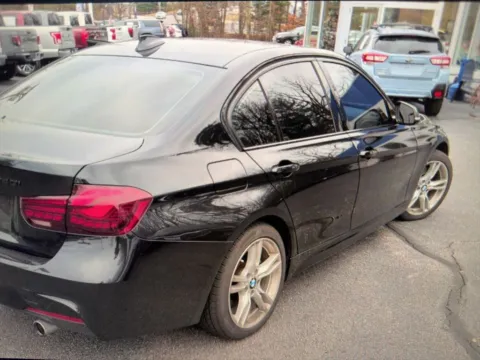 Photos of 2018 BMW 3 Series 340i xDrive for sale in Nashua, NH at CarFive Nashua, NH