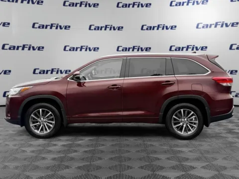 Photos of 2018 Toyota Highlander XLE for sale in Nashua, NH at CarFive Nashua, NH