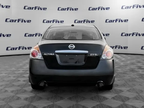More photos of 2009 Nissan Altima 2.5 SL at CarFive Nashua, NH, NH