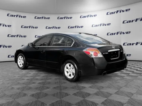 Another view of 2009 Nissan Altima 2.5 SL for sale in Nashua, NH at CarFive Nashua, NH