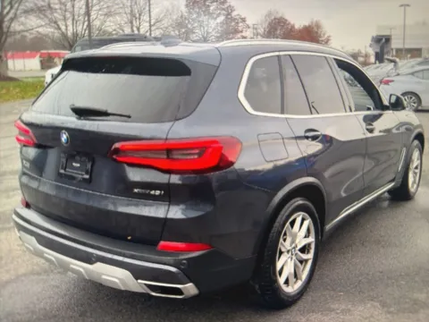 More photos of 2021 BMW X5 xDrive40i at CarFive Nashua, NH, NH