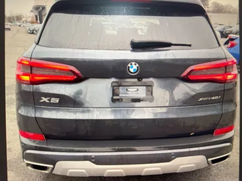 More photos of 2021 BMW X5 xDrive40i at CarFive Nashua, NH, NH