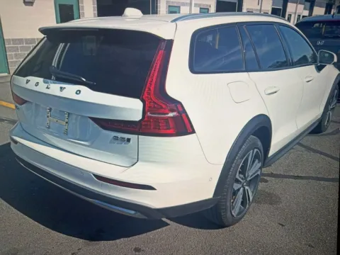 More photos of 2025 Volvo V60 Cross Country B5 Plus at CarFive Nashua, NH, NH