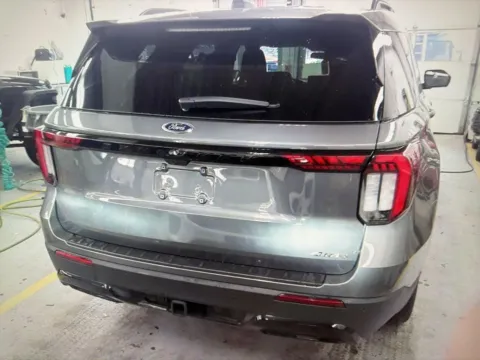 More photos of 2025 Ford Explorer ST-Line at CarFive Nashua, NH, NH