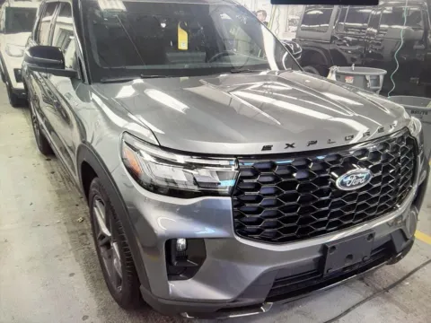 More photos of 2025 Ford Explorer ST-Line at CarFive Nashua, NH, NH