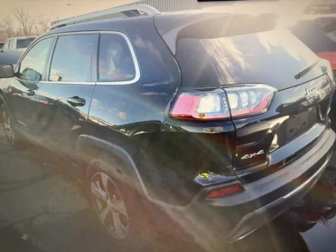 Photos of 2019 Jeep Cherokee Limited for sale in Nashua, NH at CarFive Nashua, NH